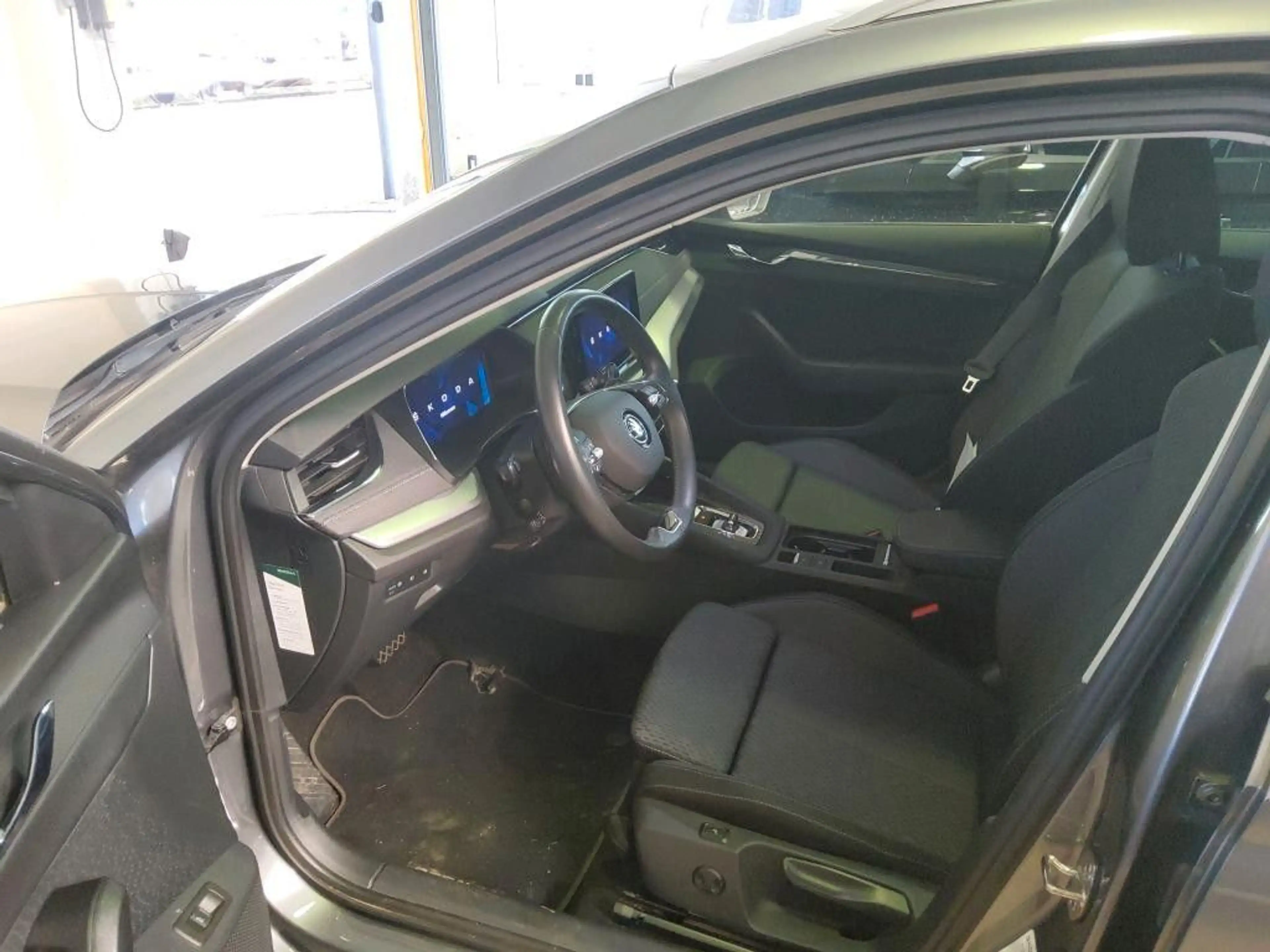 Skoda Octavia Combi Style 2.0TDI DSG Navi SHZ ACC LED — photo 5