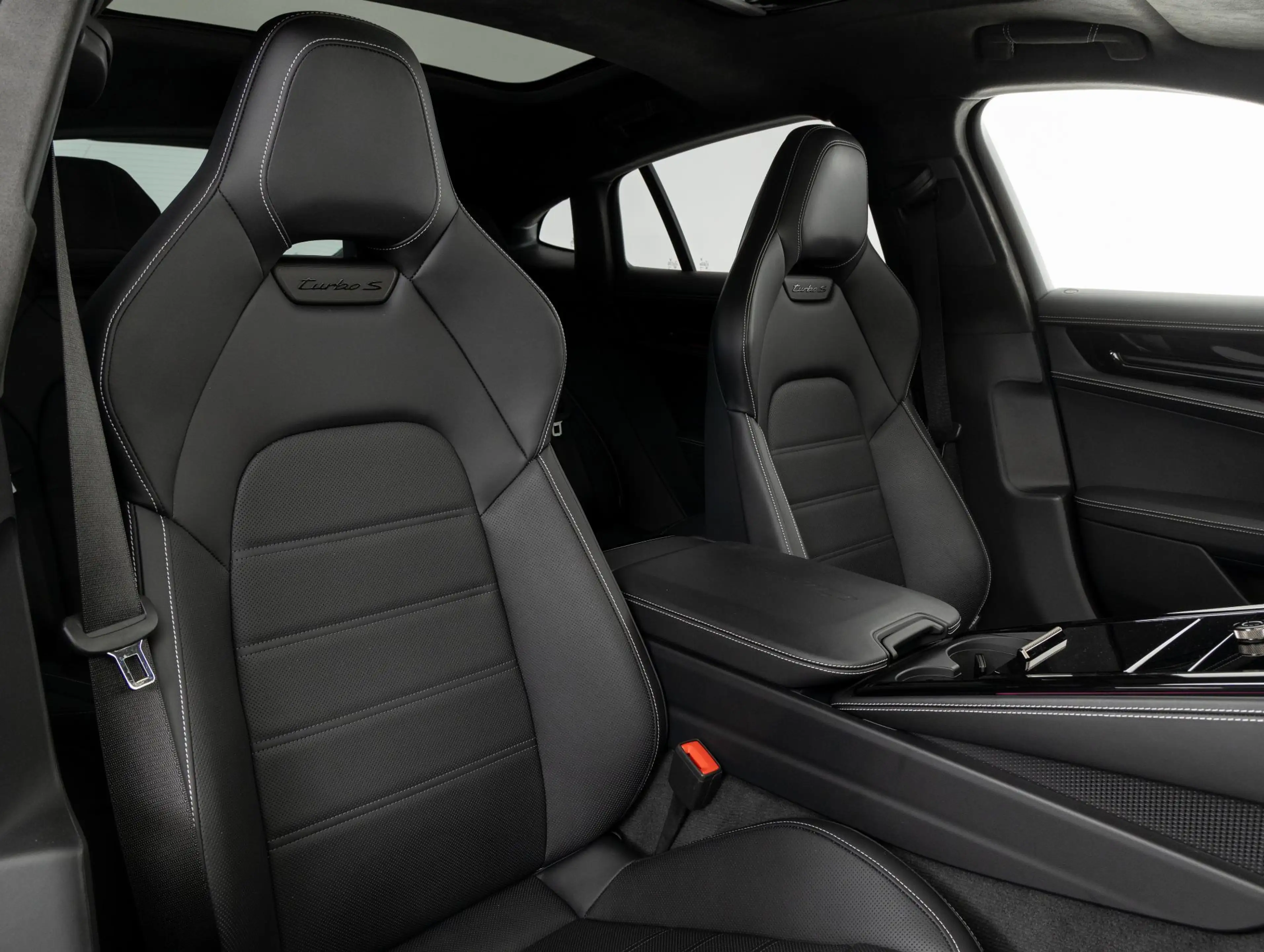 Porsche Panamera Turbo S E-Hybrid — photo 8