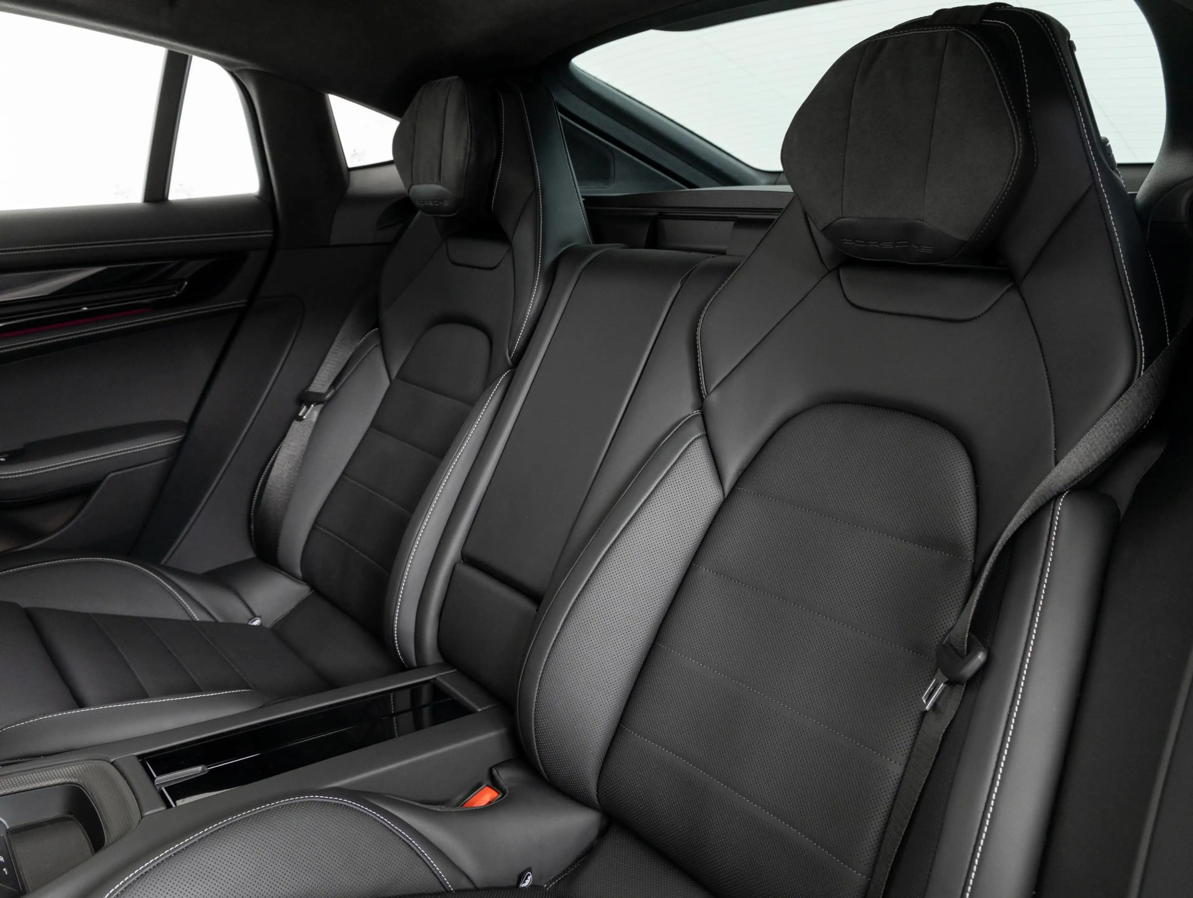 Porsche Panamera Turbo S E-Hybrid — photo 20
