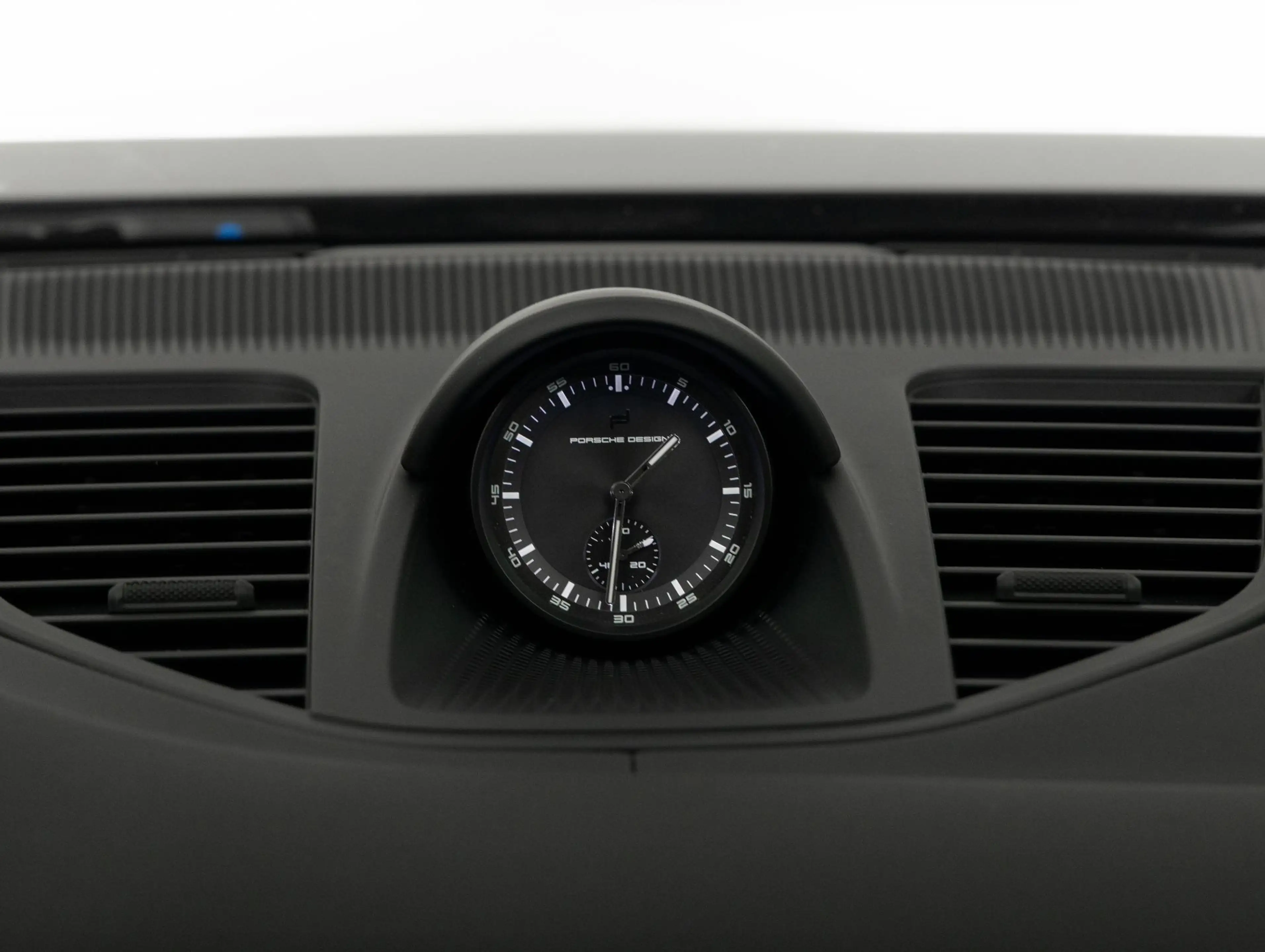 Porsche Panamera Turbo S E-Hybrid — photo 16