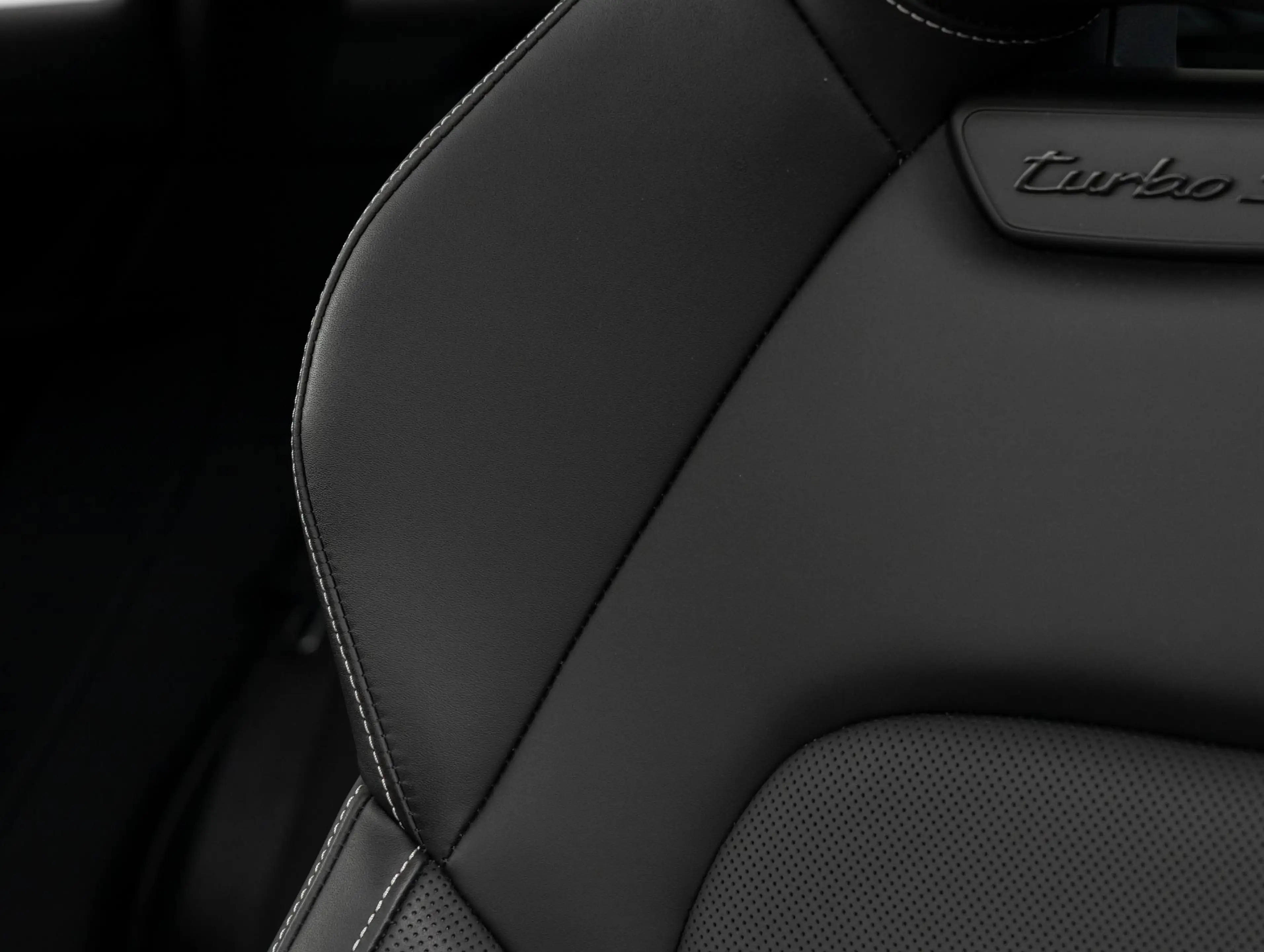 Porsche Panamera Turbo S E-Hybrid — photo 46