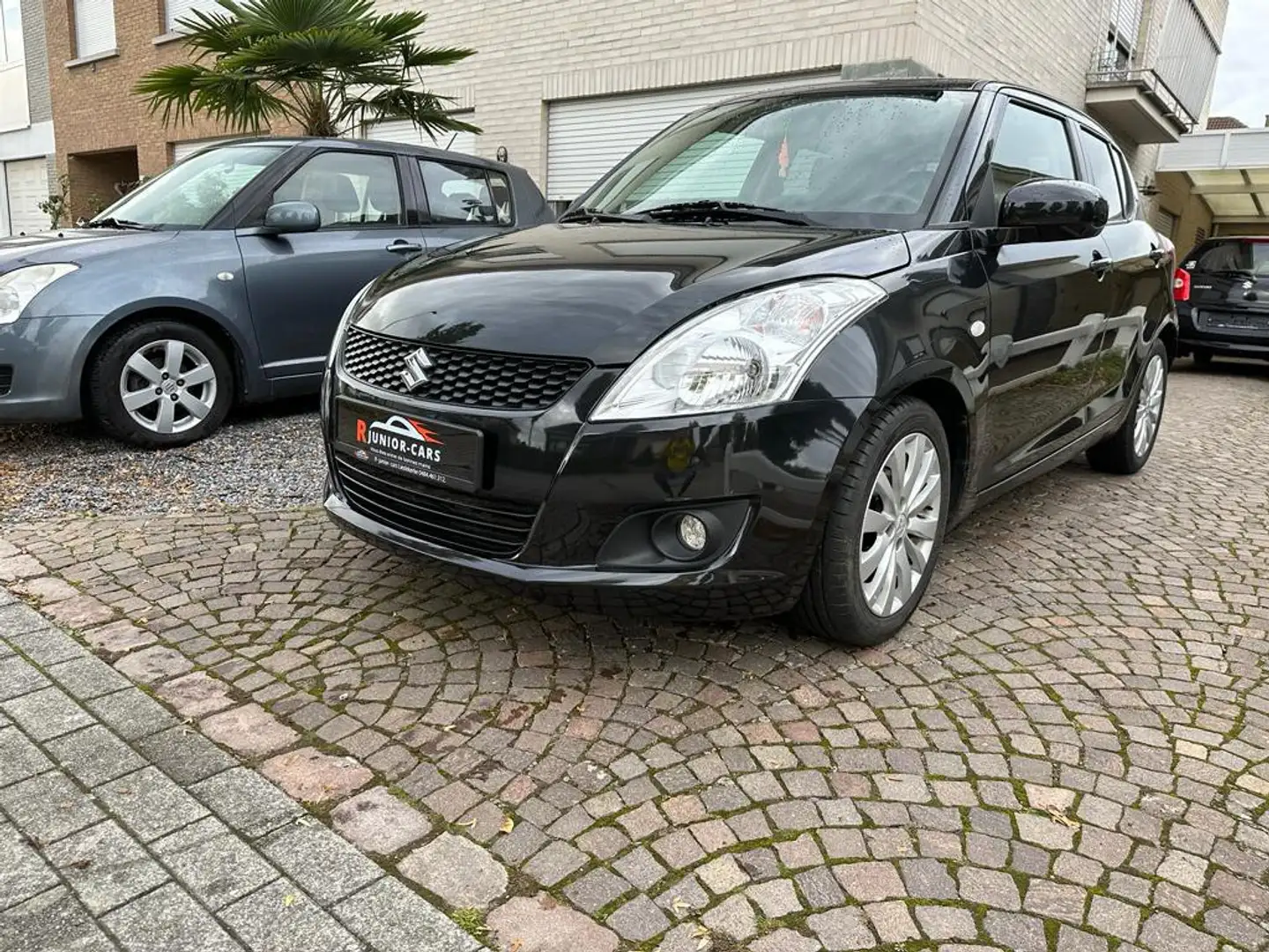 Suzuki Swift 1.2 i essence euro 5 Zwart - 2