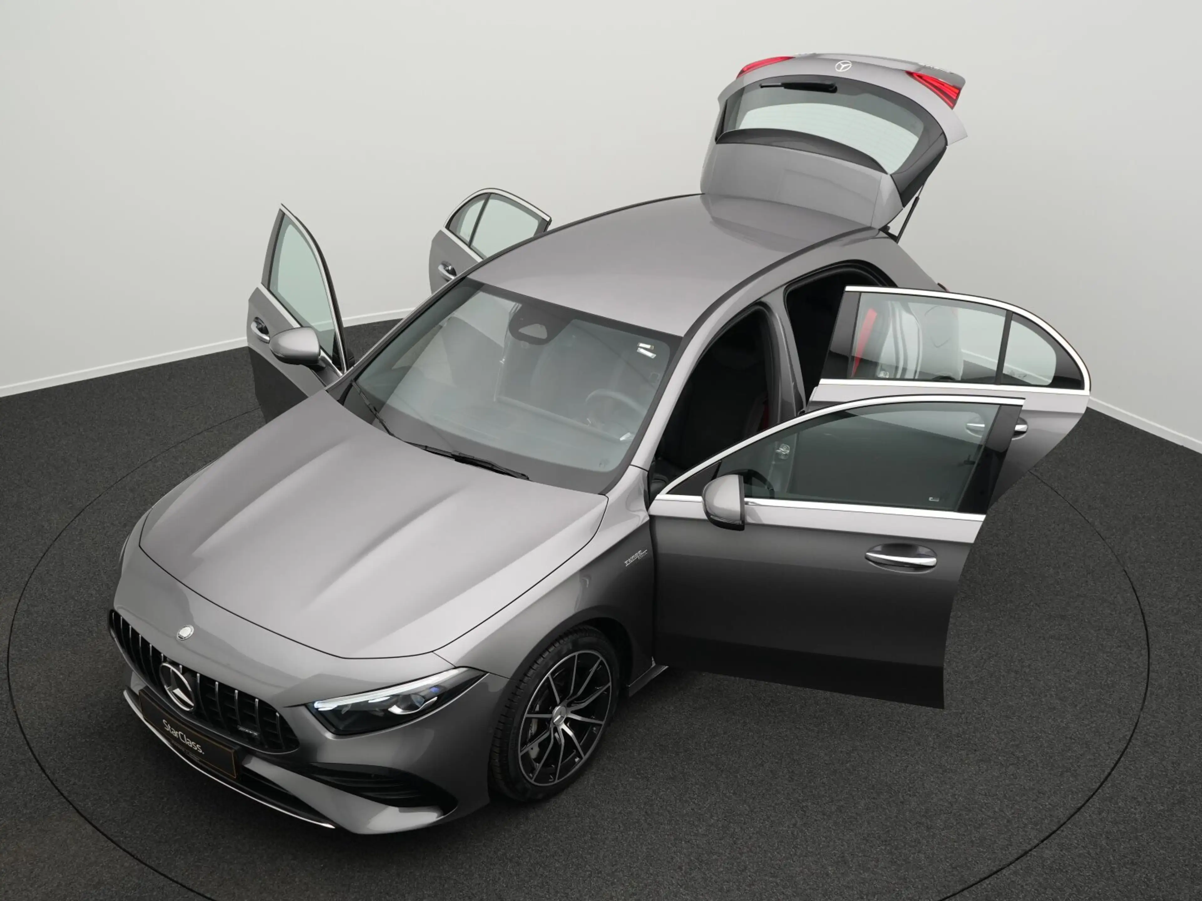 Mercedes-Benz A 35 AMG A 35 AMG 4M Multi+Kamera+Ambi+MBUX AMG Line Navi — photo 14
