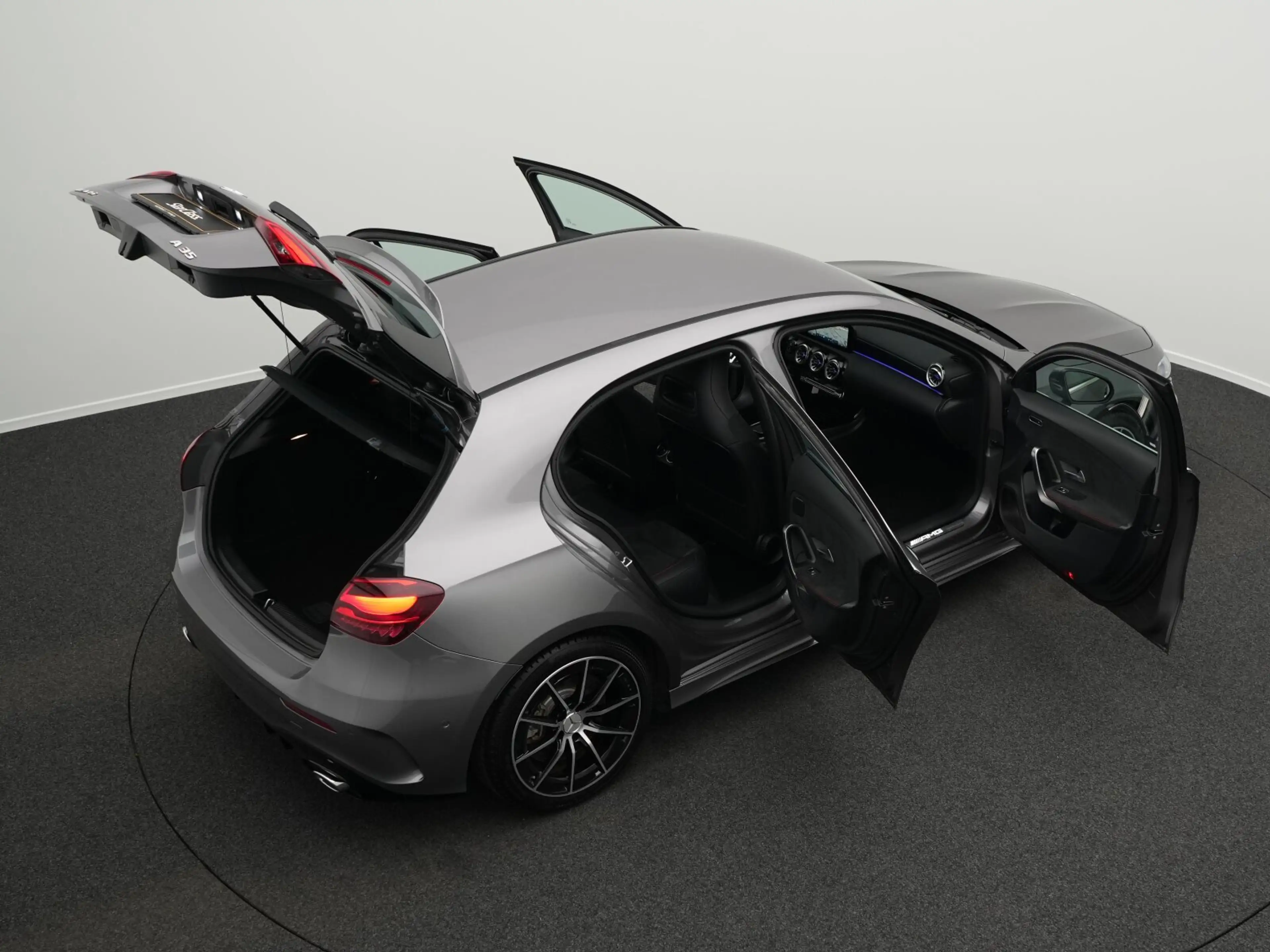 Mercedes-Benz A 35 AMG A 35 AMG 4M Multi+Kamera+Ambi+MBUX AMG Line Navi — photo 15