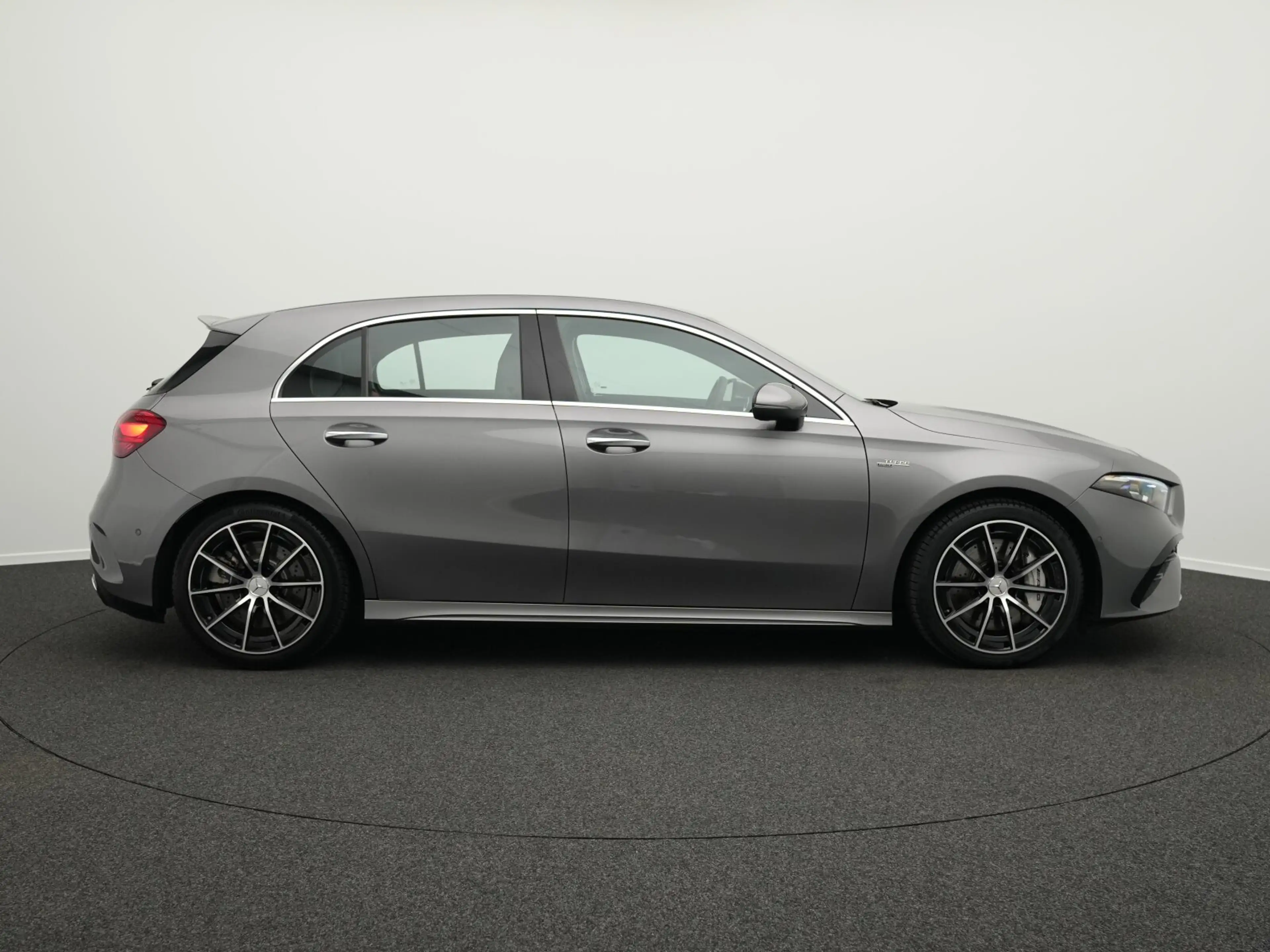 Mercedes-Benz A 35 AMG A 35 AMG 4M Multi+Kamera+Ambi+MBUX AMG Line Navi — photo 5