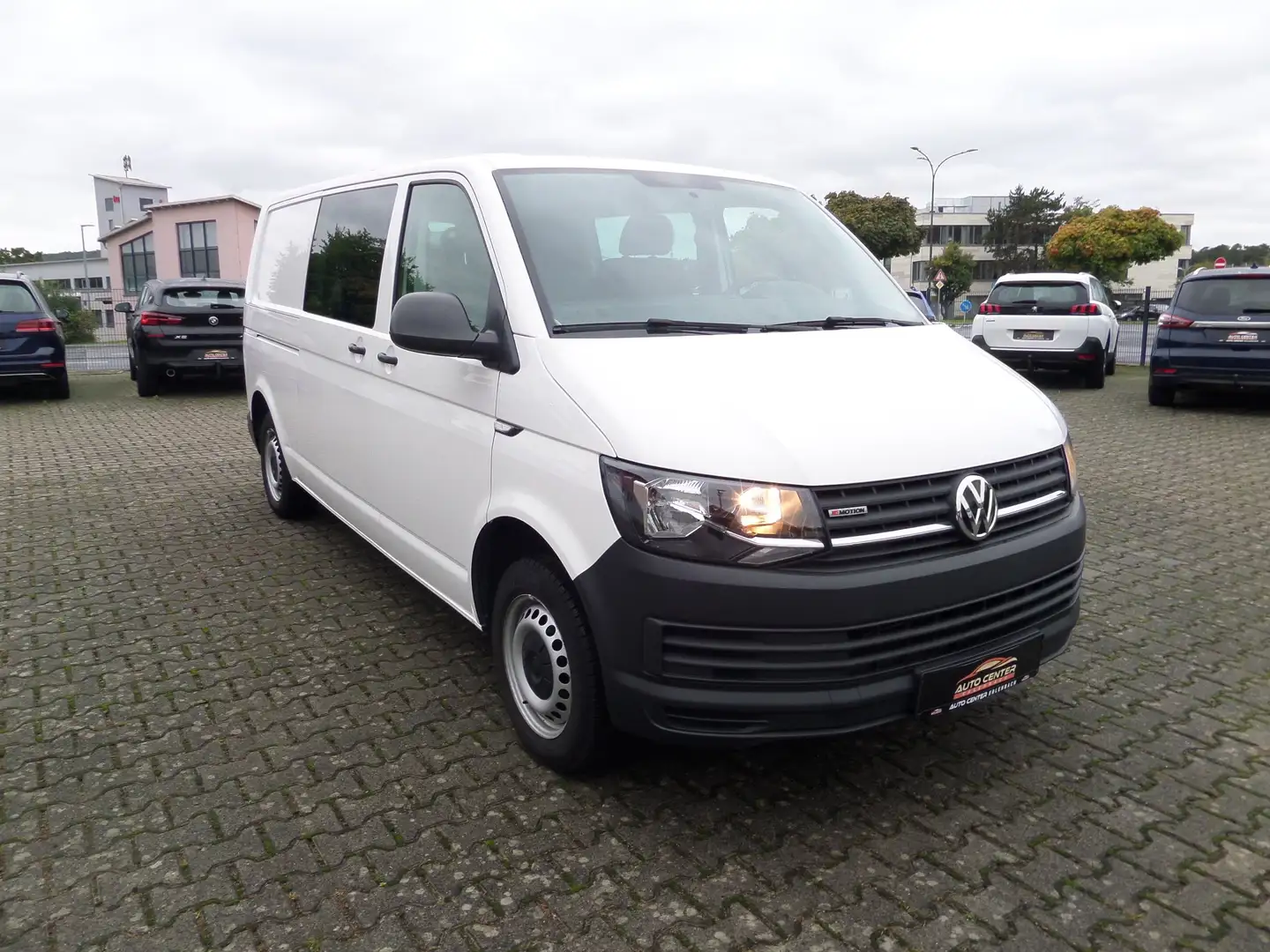 Volkswagen T6 Transporter Lang 4Motion+5-Sitzer DoKa+Standhzg+Klima+Regale Weiß - 2