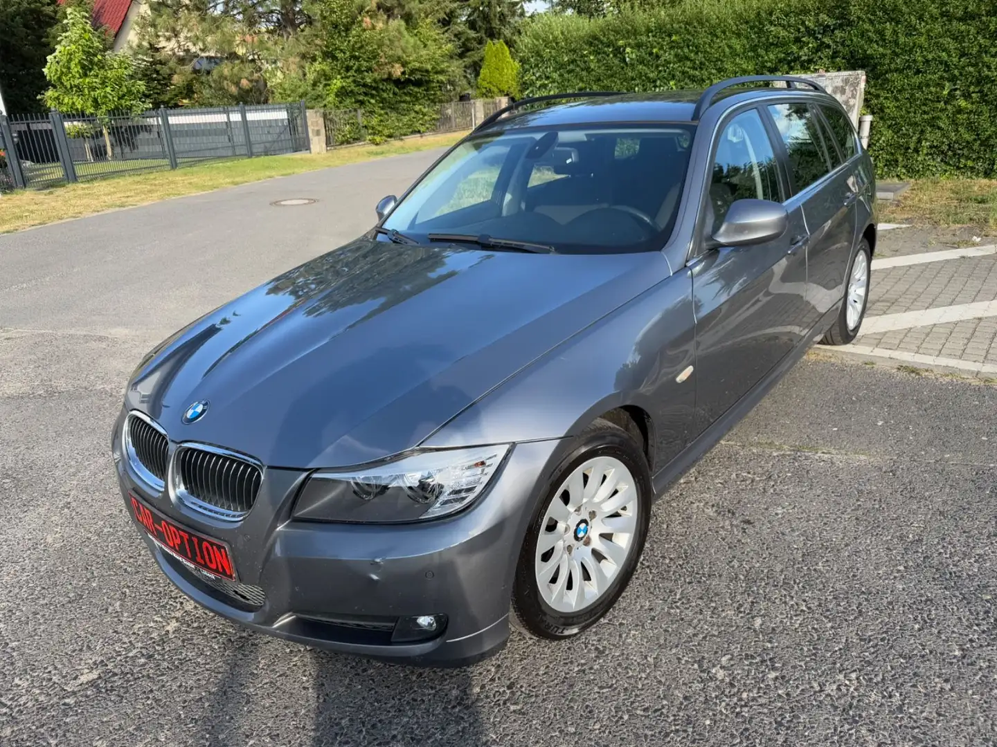 BMW 325 i Touring/Navgation /aus 2.Besitz/TÜV neu Grau - 1