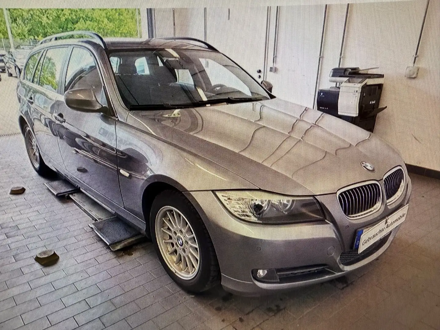 BMW 325 i Touring/Navgation /aus 2.Besitz Gris - 1