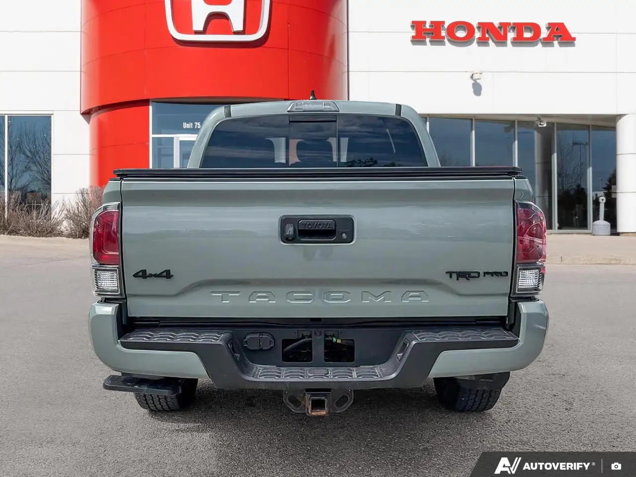 Toyota Tacoma снимка Toyota Tacoma