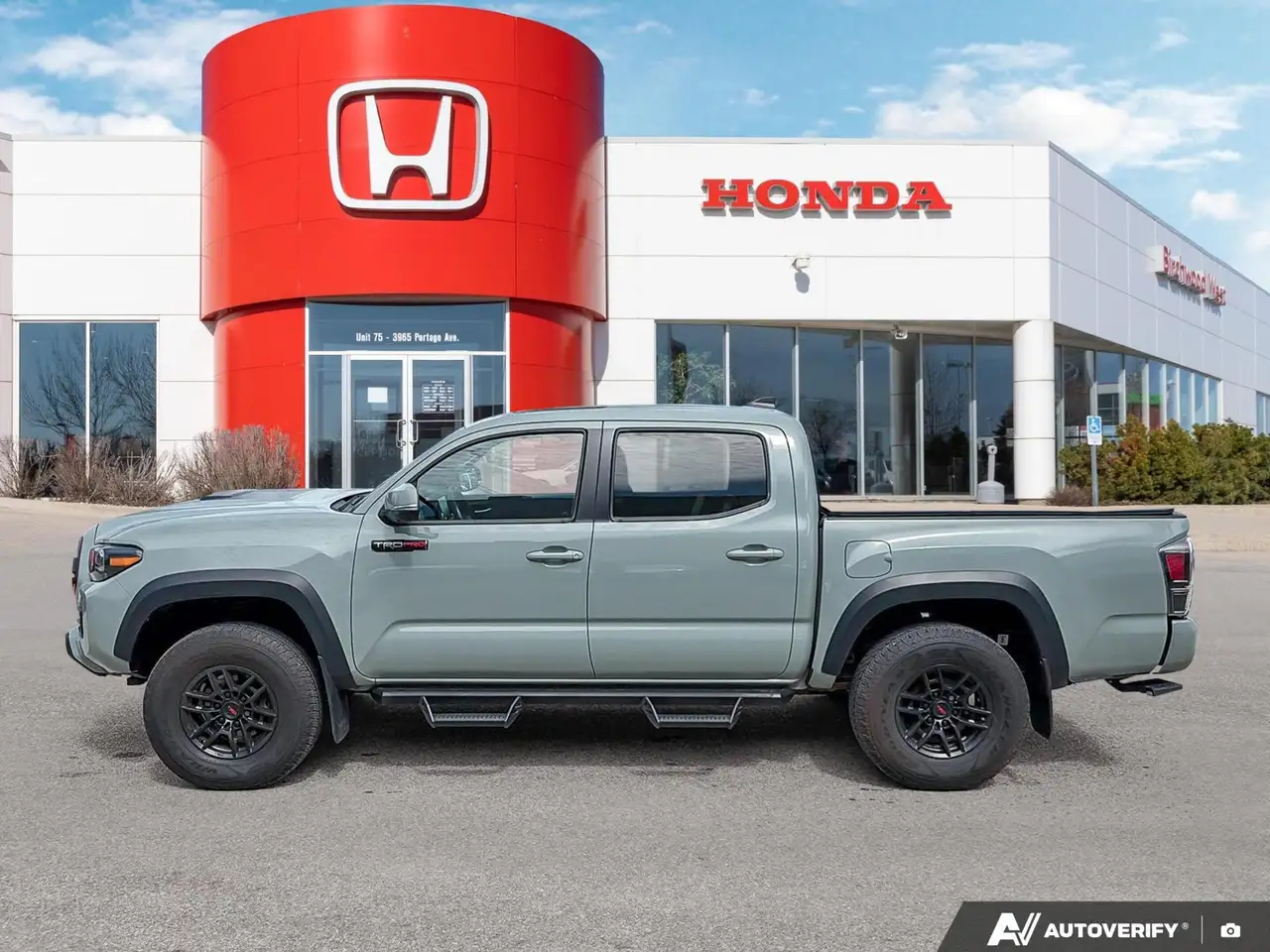 Toyota Tacoma снимка Toyota Tacoma