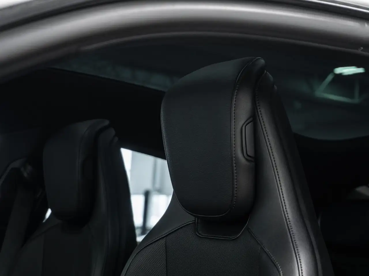 Porsche Taycan снимка Porsche Taycan