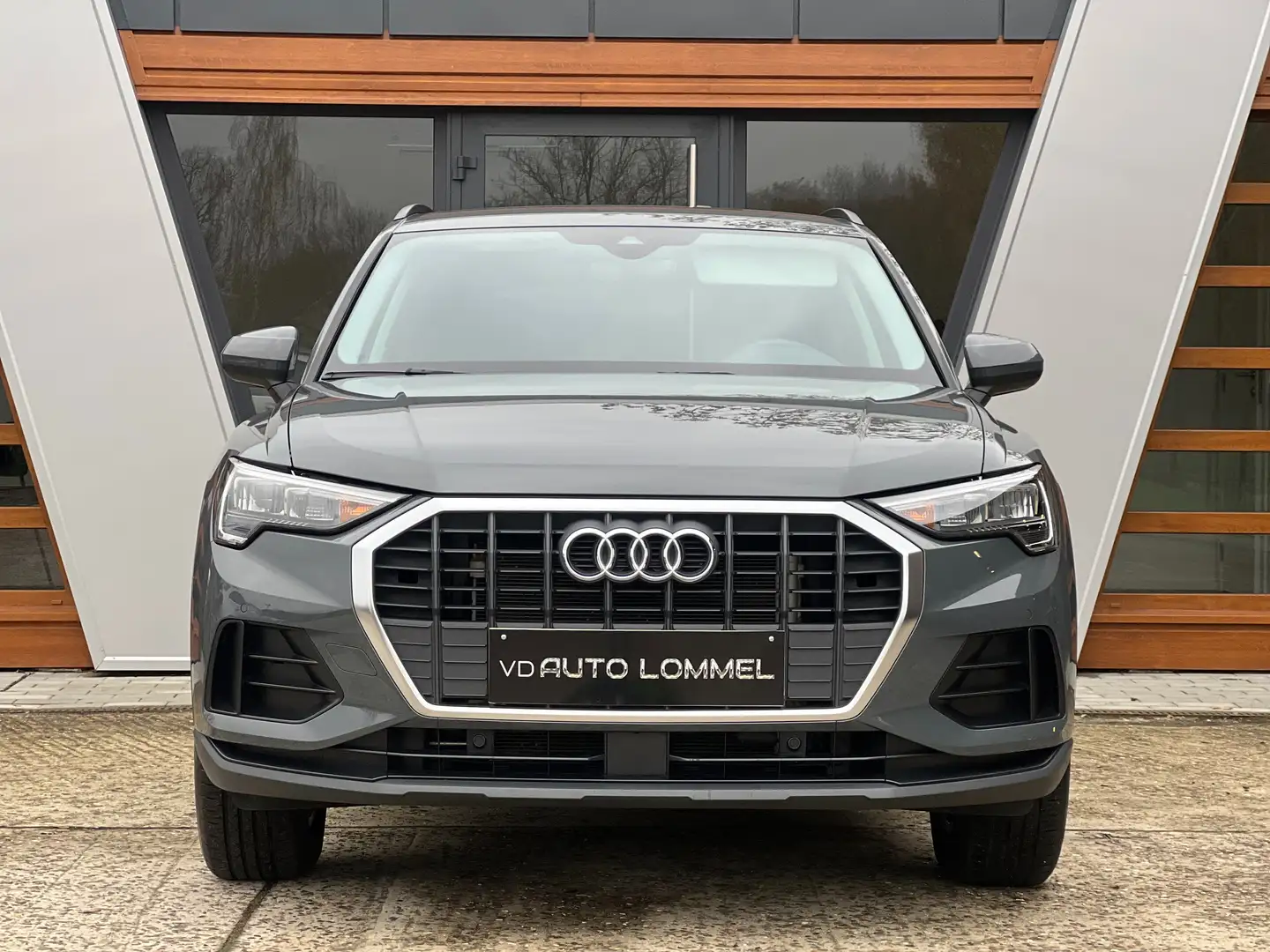 Audi Q3 45TFSI - AUTOMAAT/ LED/ ADAPTIVE/ 33000KM/GARANTIE Grijs - 2
