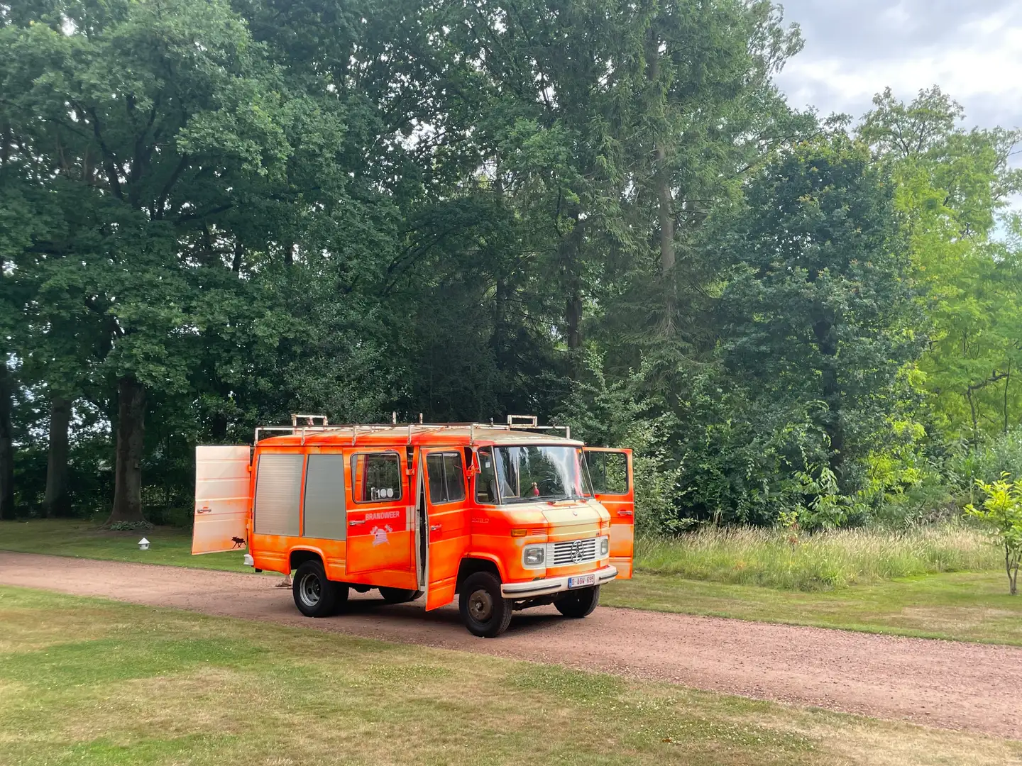 Mercedes-Benz T2 508D Orange - 2
