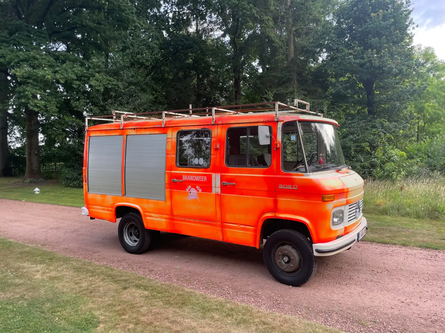 Mercedes-Benz T2 508D Orange - 1