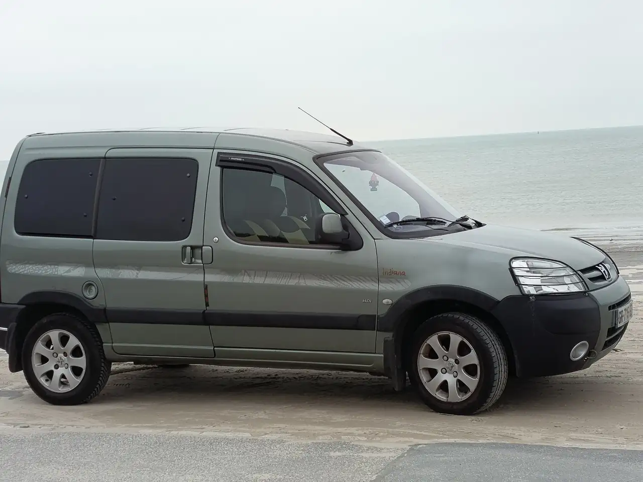 Peugeot Partner 2.0 HDi UshuaÃ¯a Grand Raid Indiana