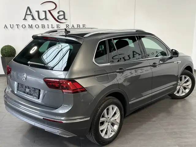 Volkswagen Tiguan view 5