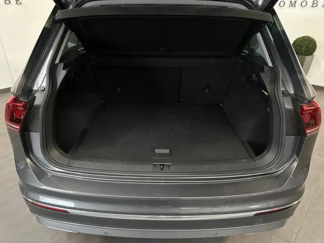 Volkswagen Tiguan view 6