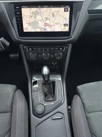 Volkswagen Tiguan view 13