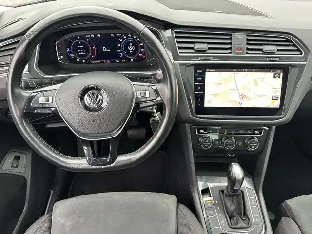 Volkswagen Tiguan view 12
