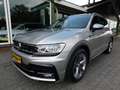 Volkswagen Tiguan 1.5TSI 131PK R-Line! All-in Prijs! Trekhaak! 1e ei Grijs - thumbnail 6