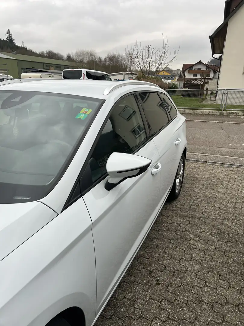 SEAT Leon ST 1.6 TDI Start&Stop DSG FR - 1
