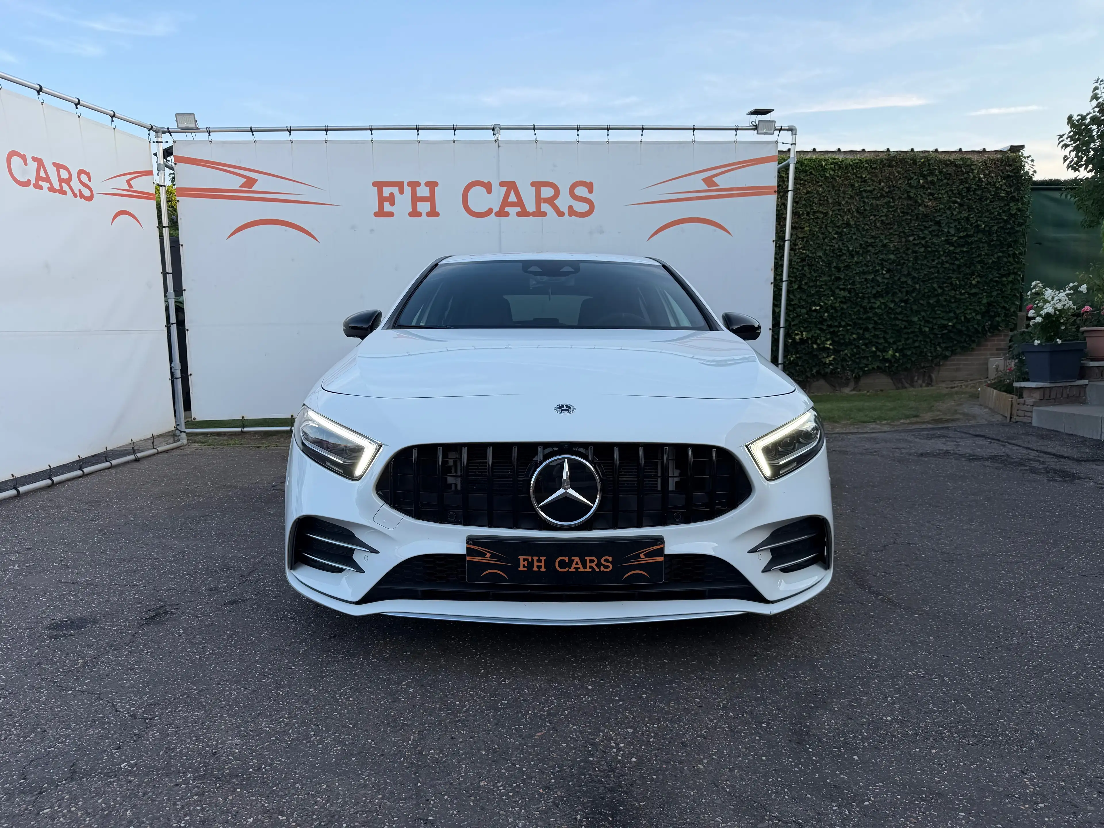 Mercedes-Benz A 35 AMG 4- MATIC *AMG BUCKET SEATS*360° CAMERA*ALCANTARA*FULL FULL OPTION* — photo 5
