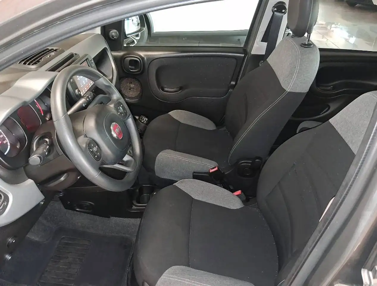 Fiat Panda 1.0 firefly hybrid City Life, миниатюра 17