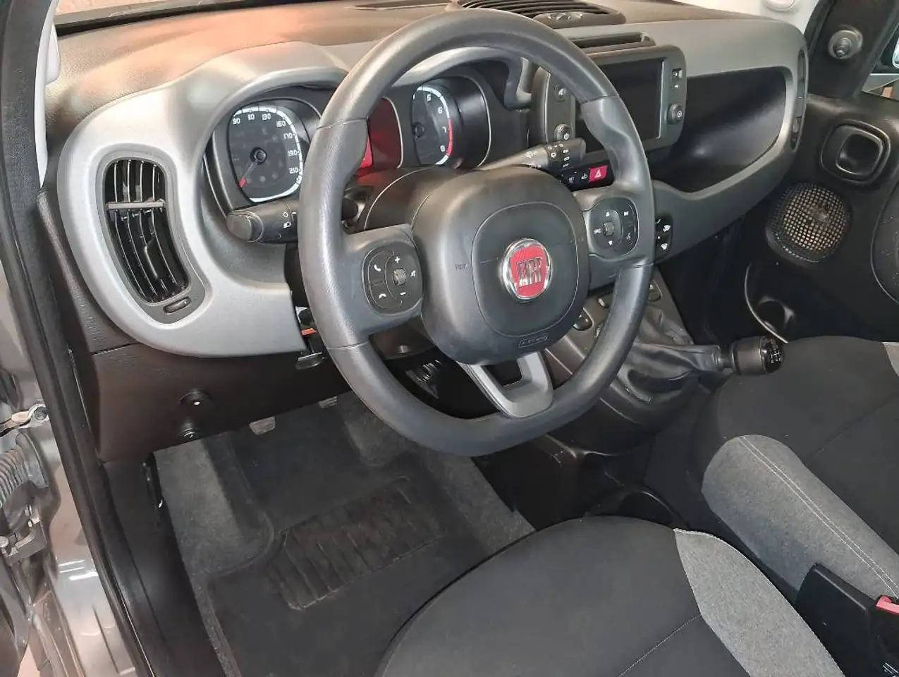 Fiat Panda 1.0 firefly hybrid City Life, миниатюра 11