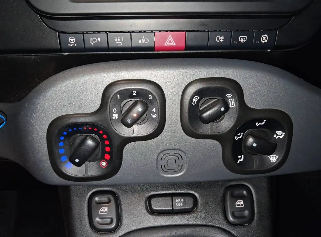 Fiat Panda 1.0 firefly hybrid City Life, миниатюра 16