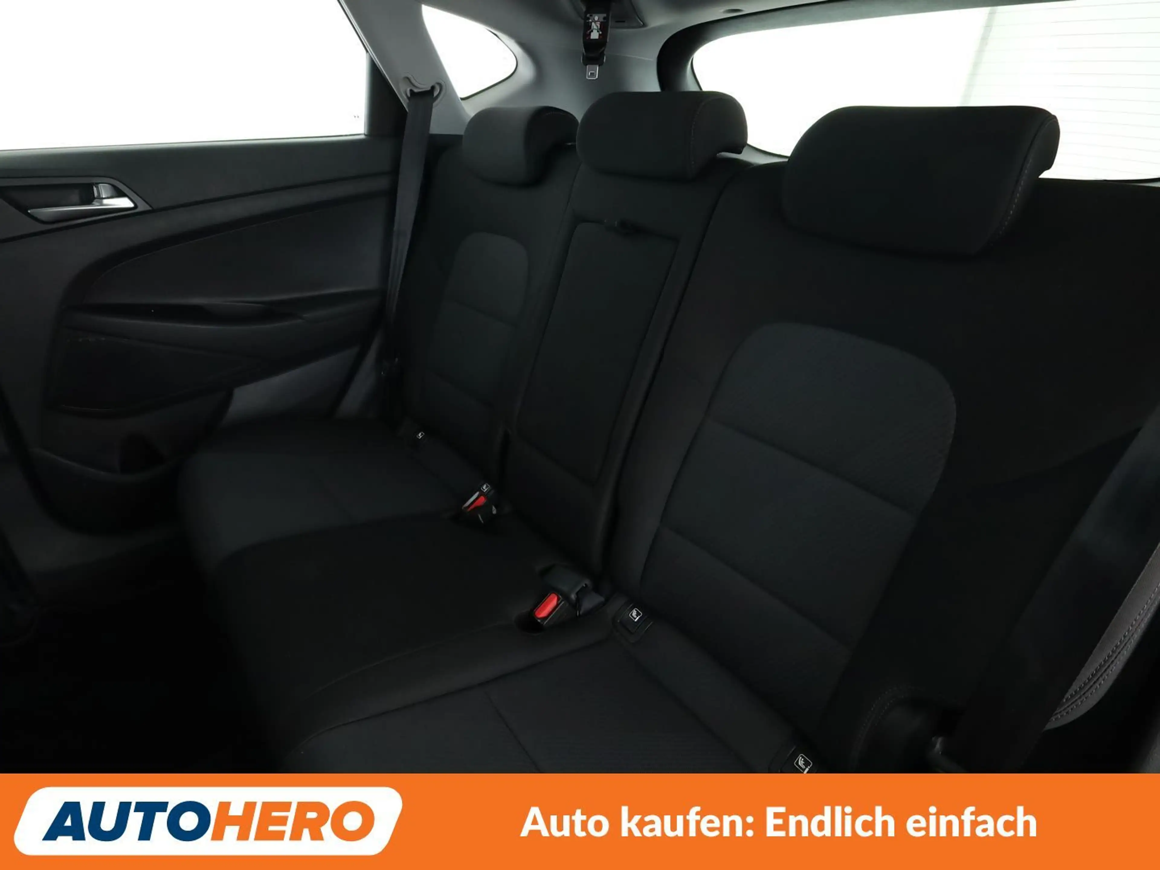 Hyundai TUCSON 1.6 Advantage 2WD *TEMPO*PDC*SHZ*ALU*KLIMA* — photo 14
