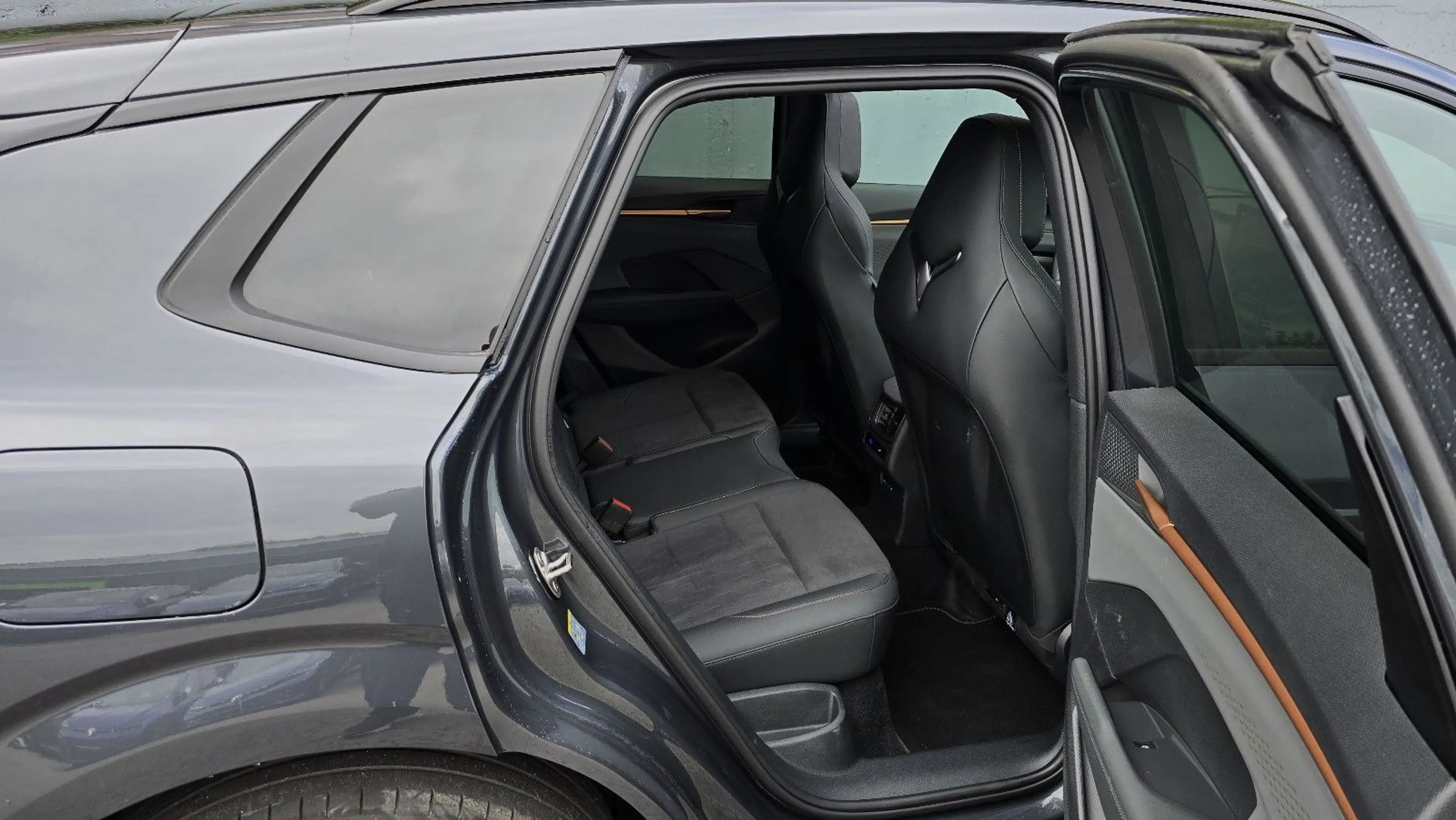 CUPRA Terramar 1.5 e-HYBRID VZ DSG Pano/Matrix/AHK/VOL — photo 9