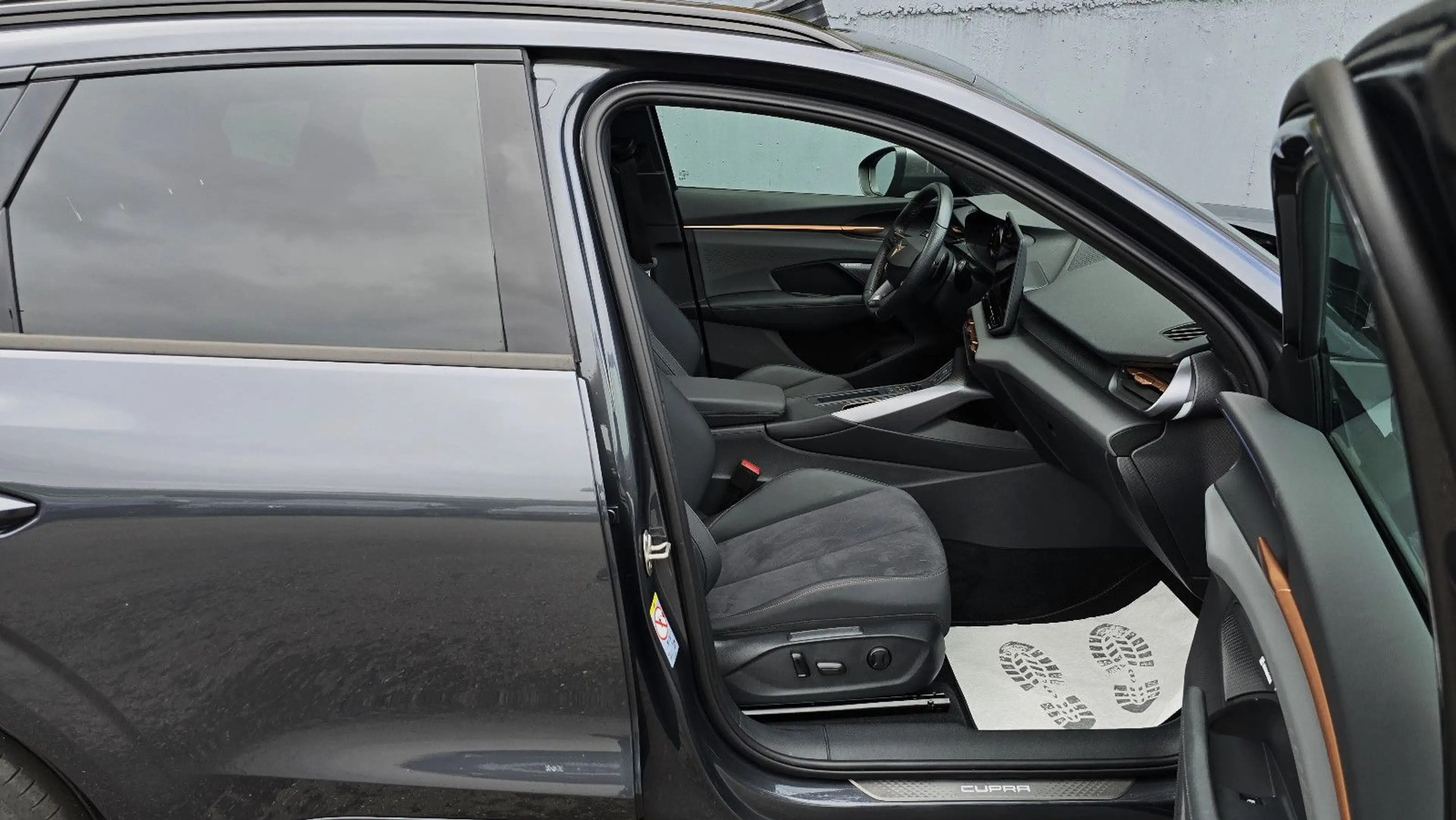 CUPRA Terramar 1.5 e-HYBRID VZ DSG Pano/Matrix/AHK/VOL — photo 7