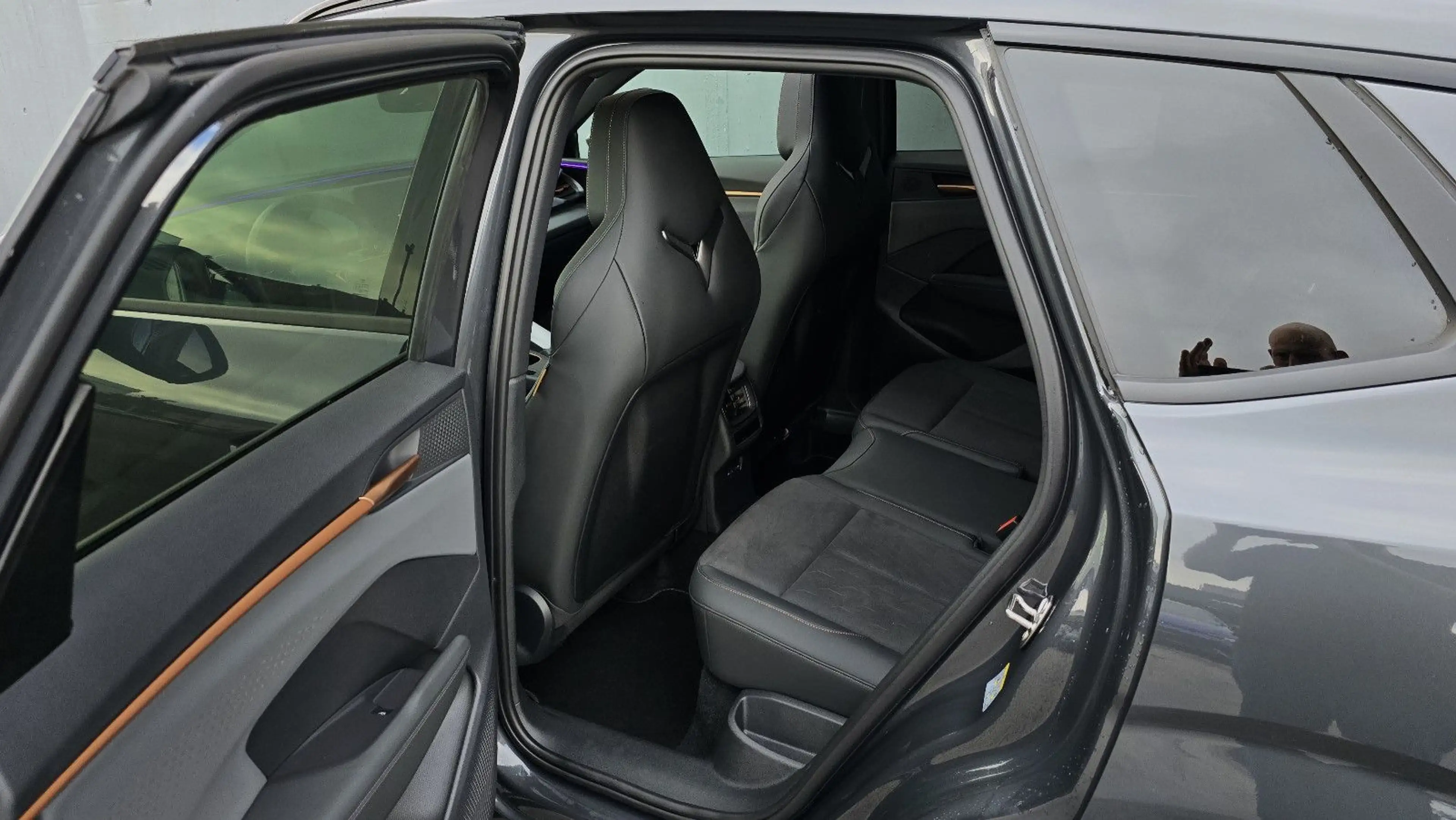 CUPRA Terramar 1.5 e-HYBRID VZ DSG Pano/Matrix/AHK/VOL — photo 8