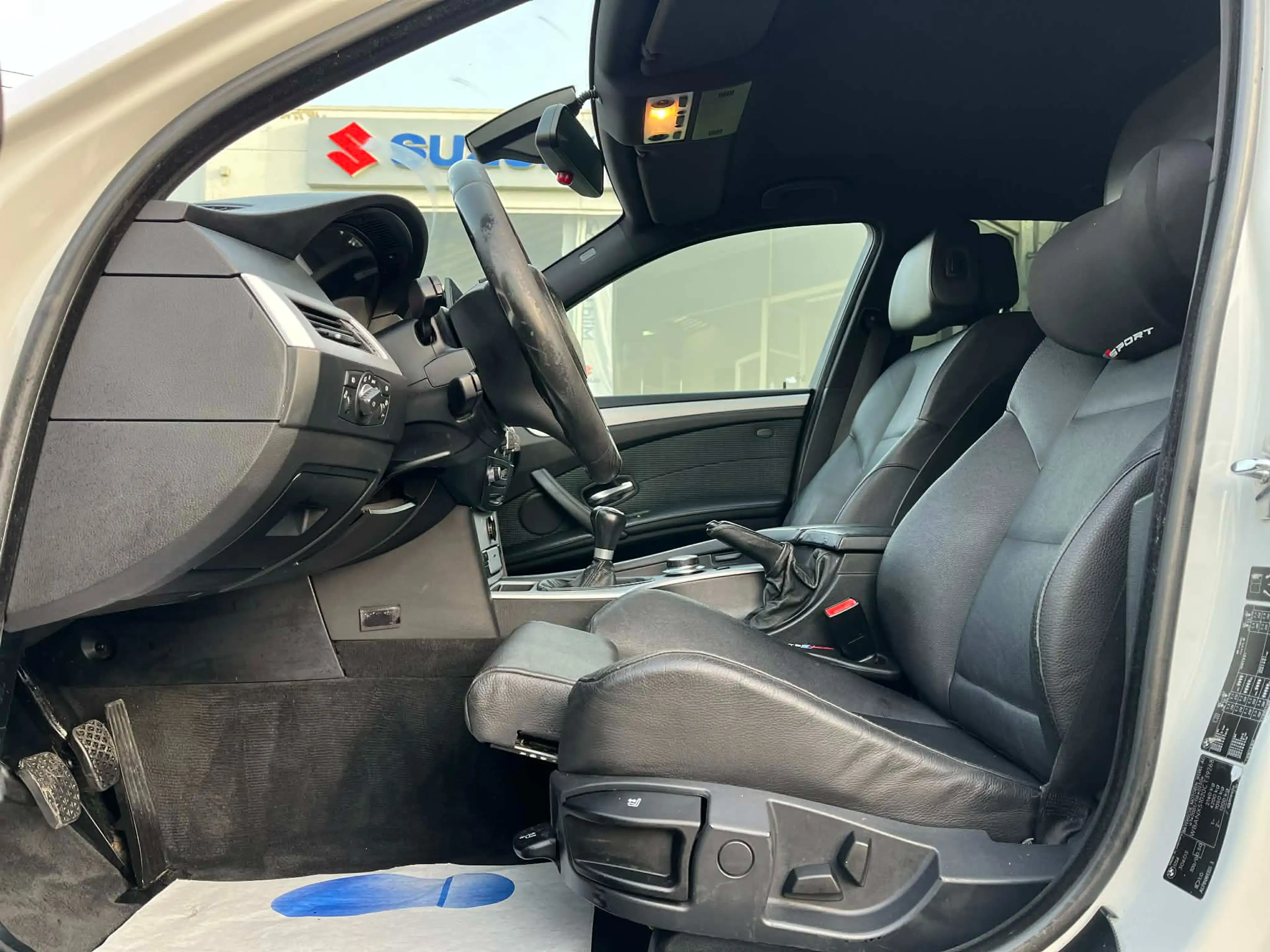 BMW 525 525 d*PACK-M*3L*M57*CUIR*CARPLAY* — photo 11