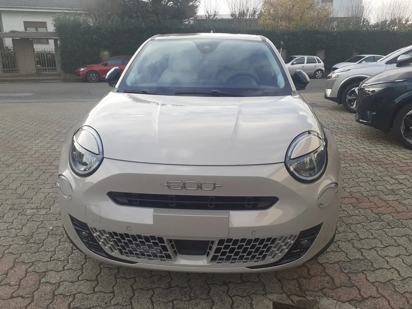Fiat 600 1.2 hybrid La Prima Beige - 2