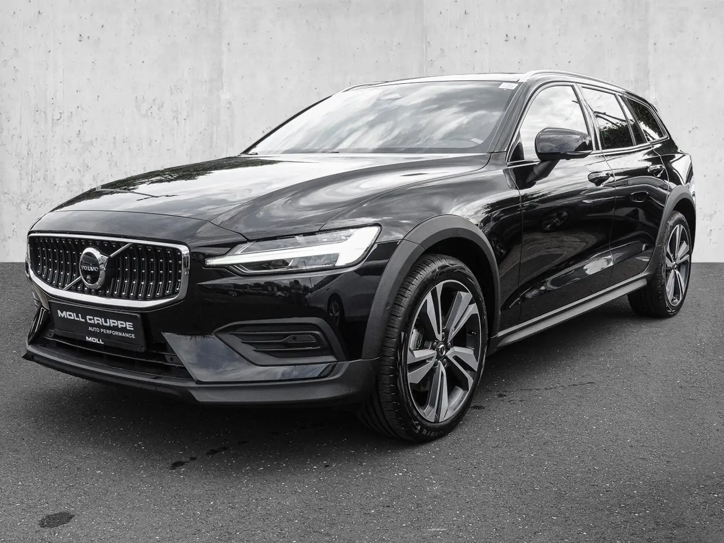 Volvo V60 Cross Country B4 AWD Plus Sthz. Harman/Kardon LED Schwarz - 2