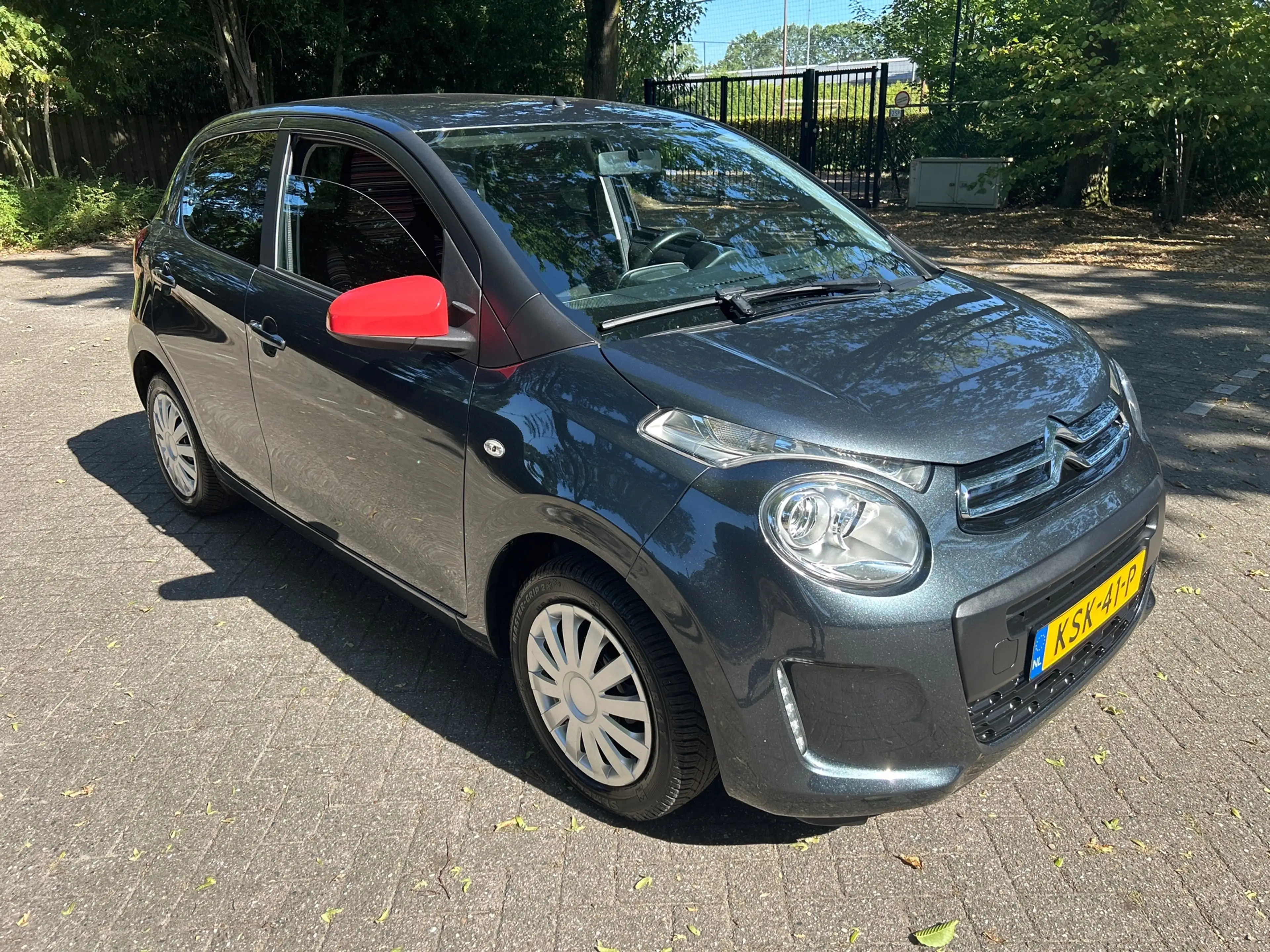 Citroen C1 1.0 VTi Shine — photo 6