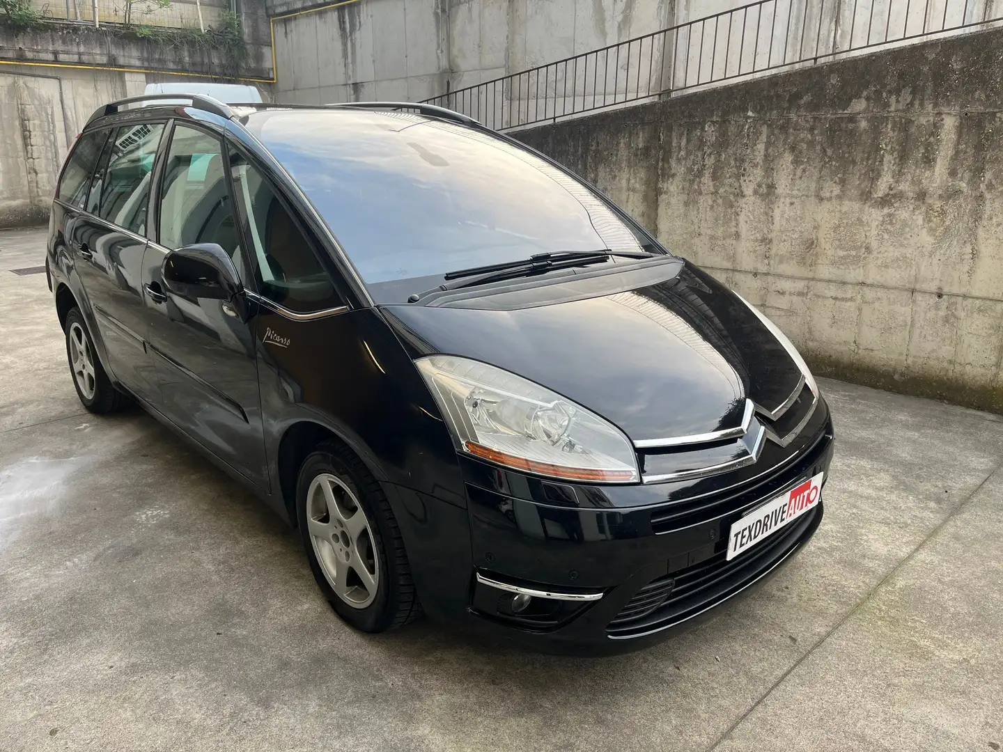 Citroen C4 C4  Picasso 2.0 hdi 16v Exclusiveve) 138cv Noir - 2