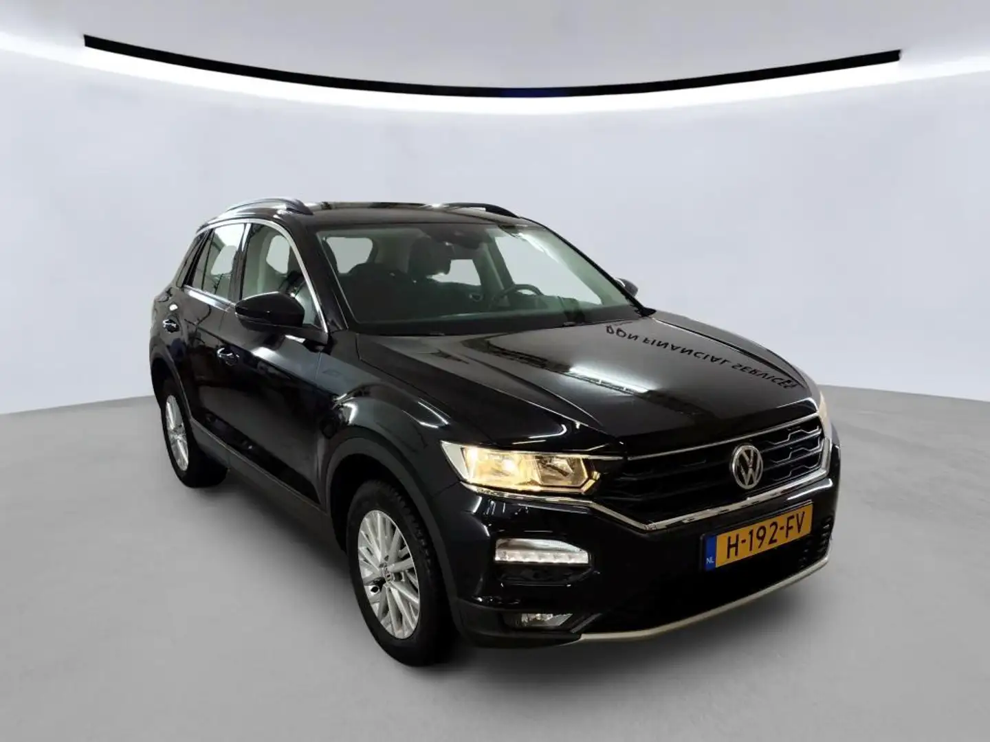 Volkswagen T-Roc 1.0 TSI 115pk Style / Navigatie / Adaptive Cruise Noir - 2