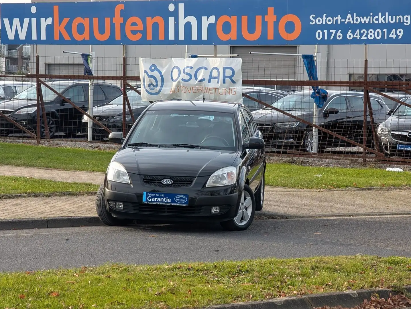 Kia Rio 1.4 EX Top*KLIMA*RADIO-CD*ZV-FUNK !! Schwarz - 1