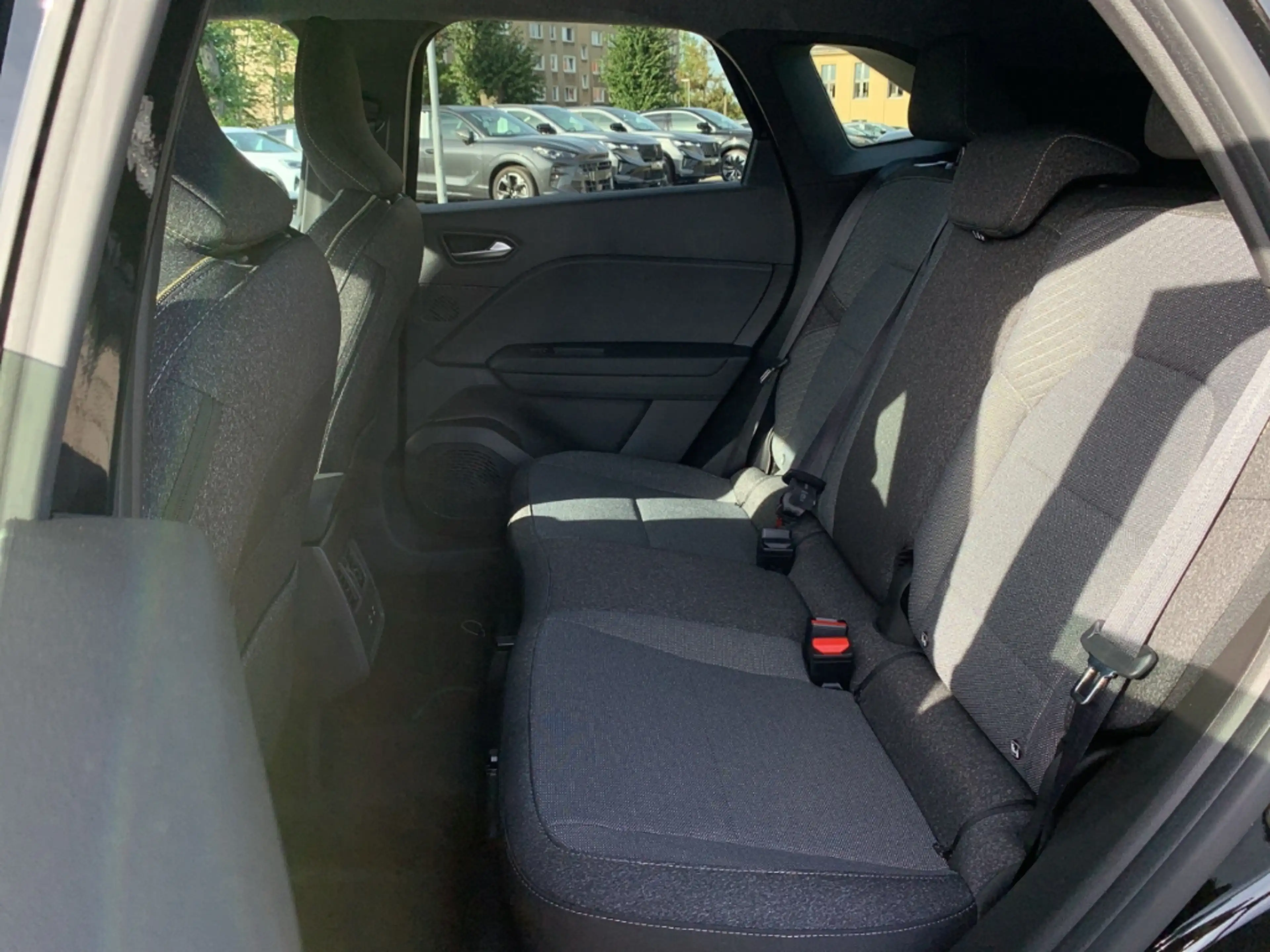 Renault Symbioz TECHNO FULL HYBRID E-TECH 160 Techno DAB+KLIMA — photo 11