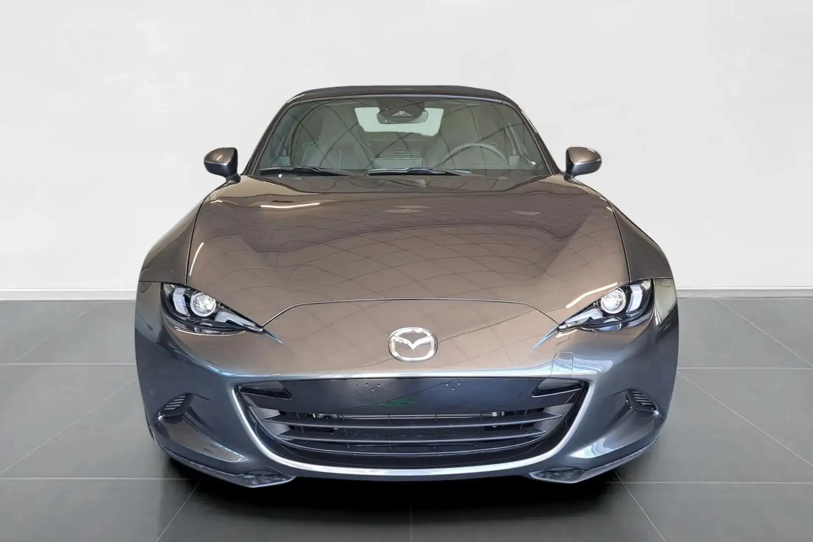 Mazda MX-5 Soft Top 1.5 Skyactiv-G Exclusive-Line Driver Assistance Grigio - 2