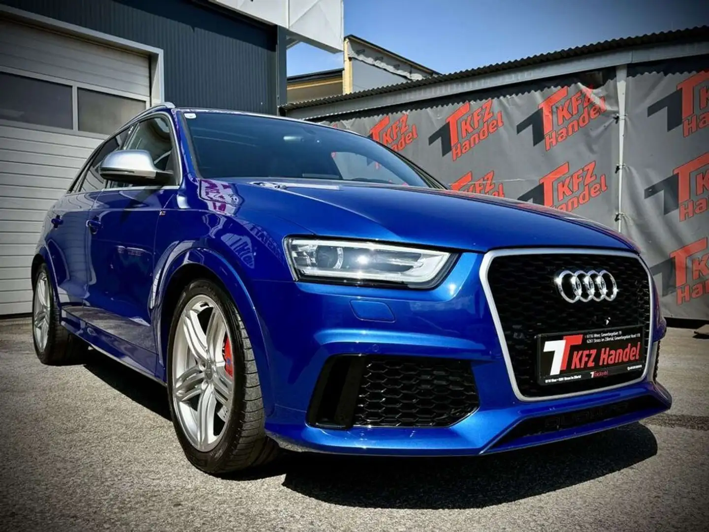 Audi RS Q3 2.5 TFSI quattro Blau - 2