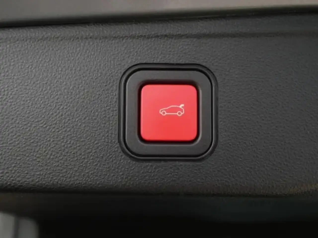 Jeep Avenger ALTITUDE 1.2 10