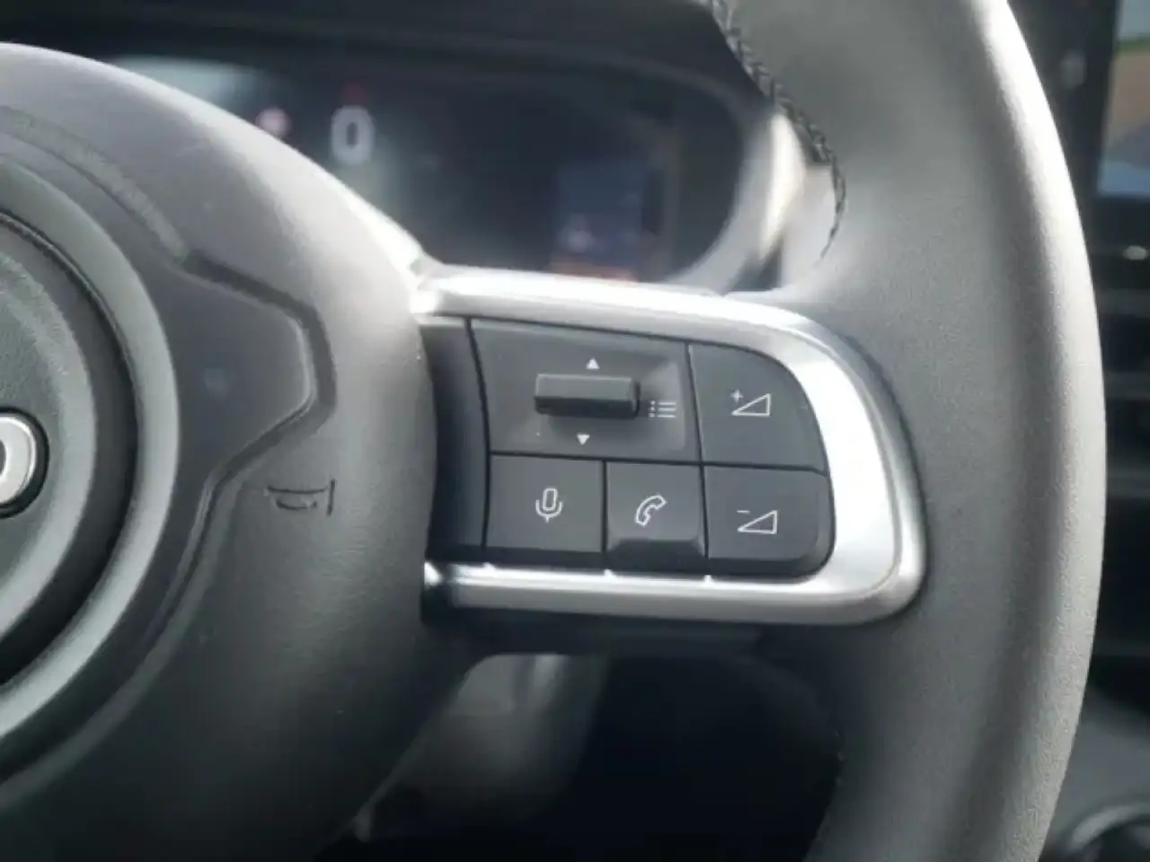 Jeep Avenger ALTITUDE 1.2 16