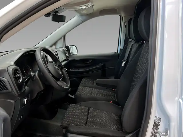 Mercedes-Benz Vito view 13