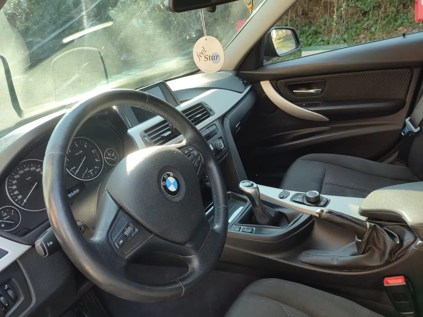 BMW 320 320d Touring Nero - 2