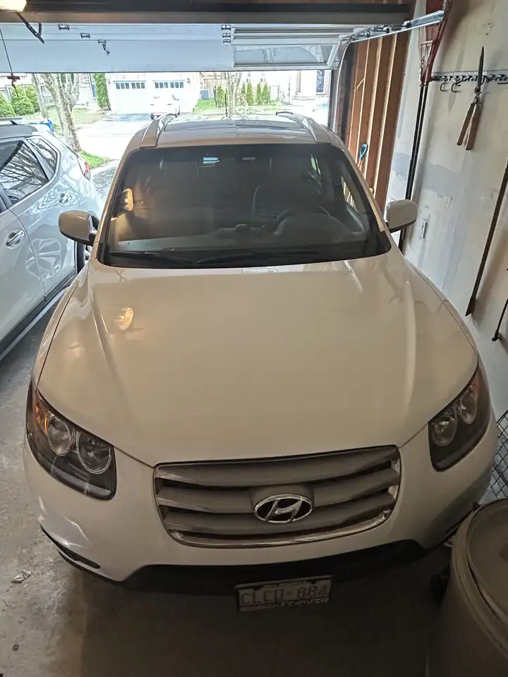Hyundai SANTA FE снимка Hyundai SANTA FE