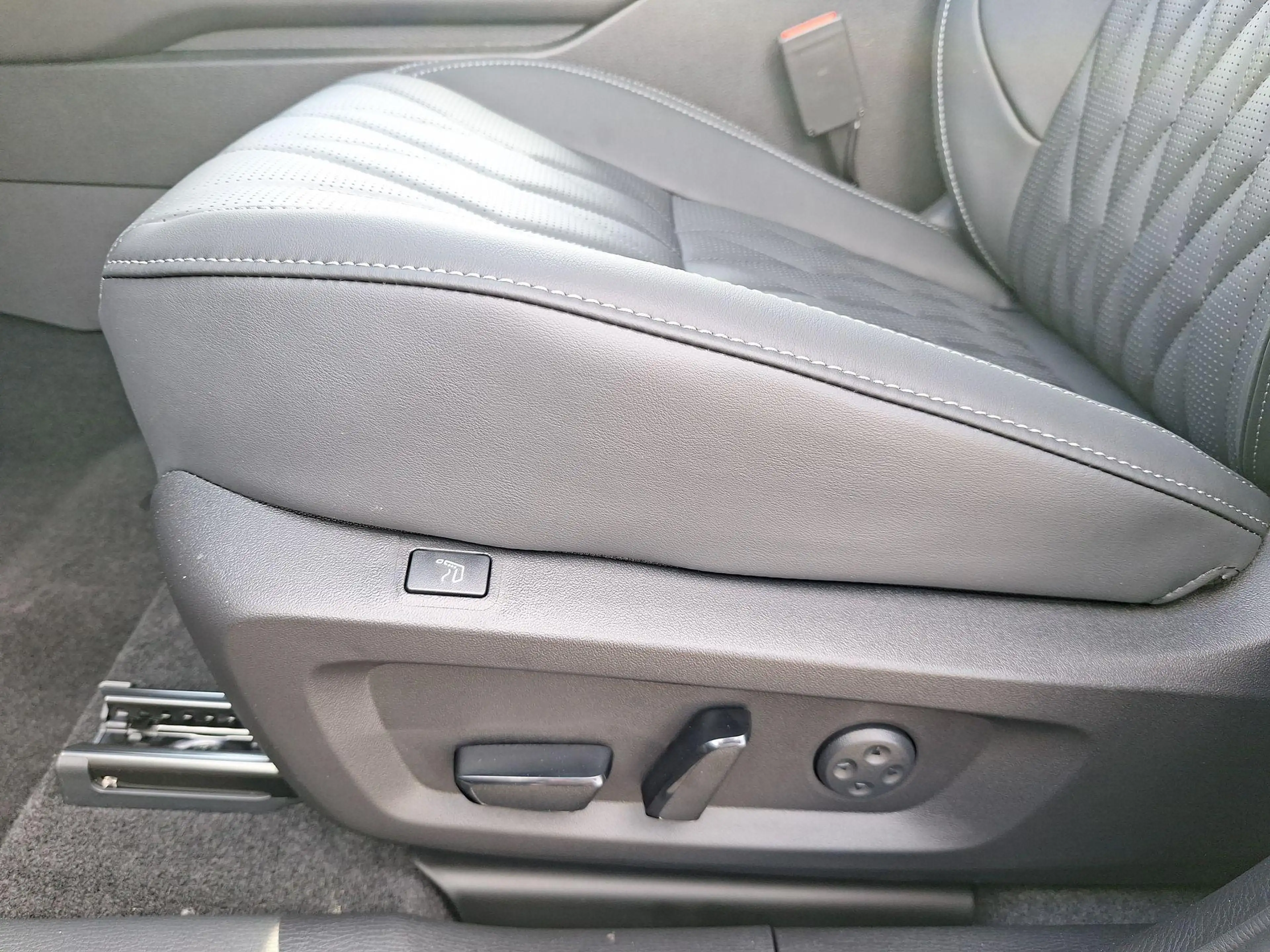 Mitsubishi Outlander 2.4 PHEV Black Edition | Geheel Rijklaar | Automaa — photo 10