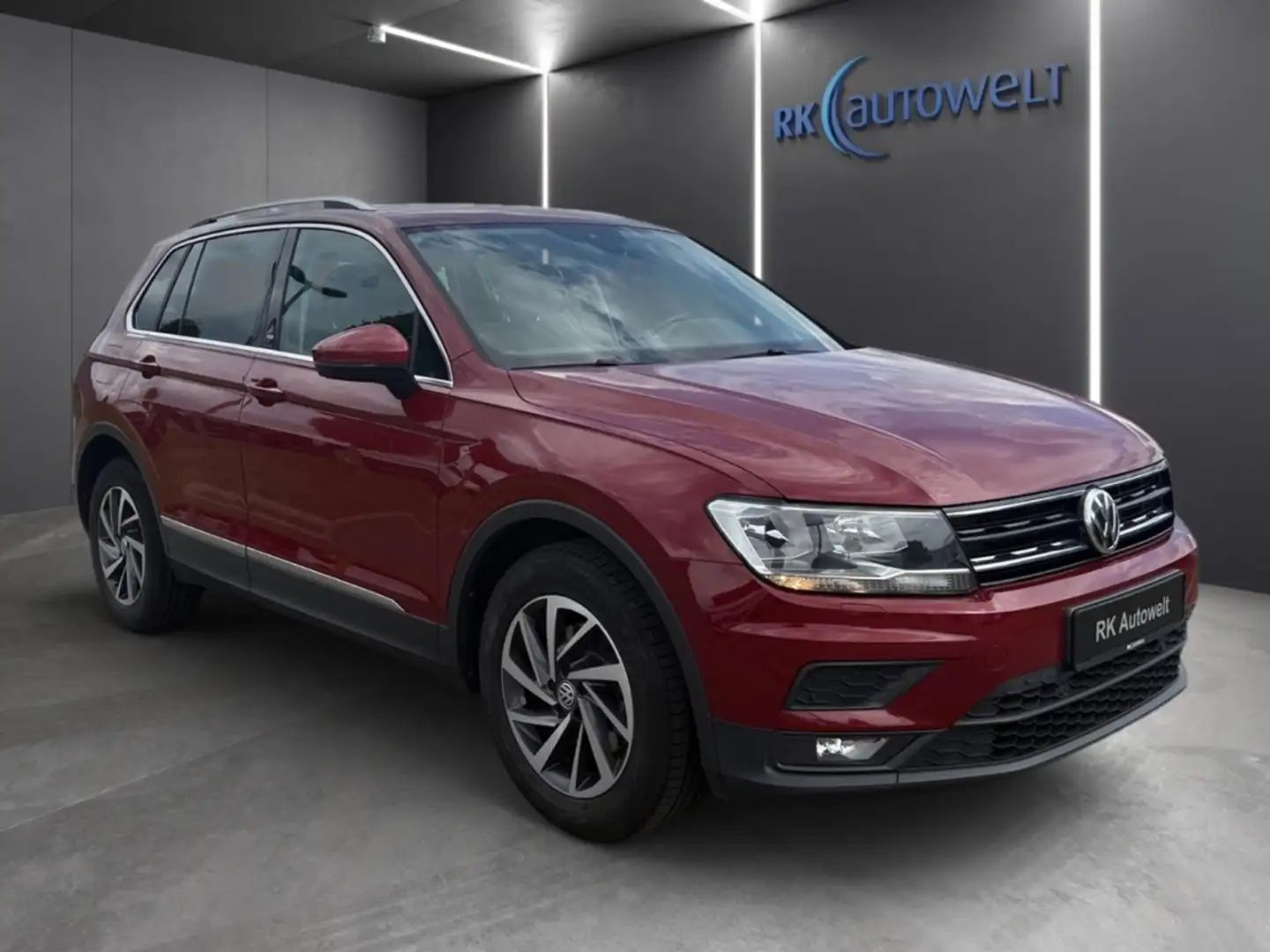 Volkswagen Tiguan Sound 2.0 TDI AHK-klappbar Navi Apple CarPlay Rot - 2